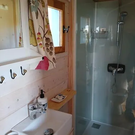 Roulotte Du Touton Ferienhaus *